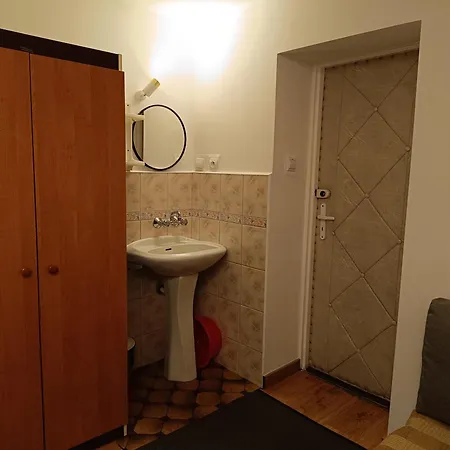 Aura Проживание в семье *